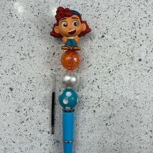 Rare Giulia Doorables Pen with ink refill